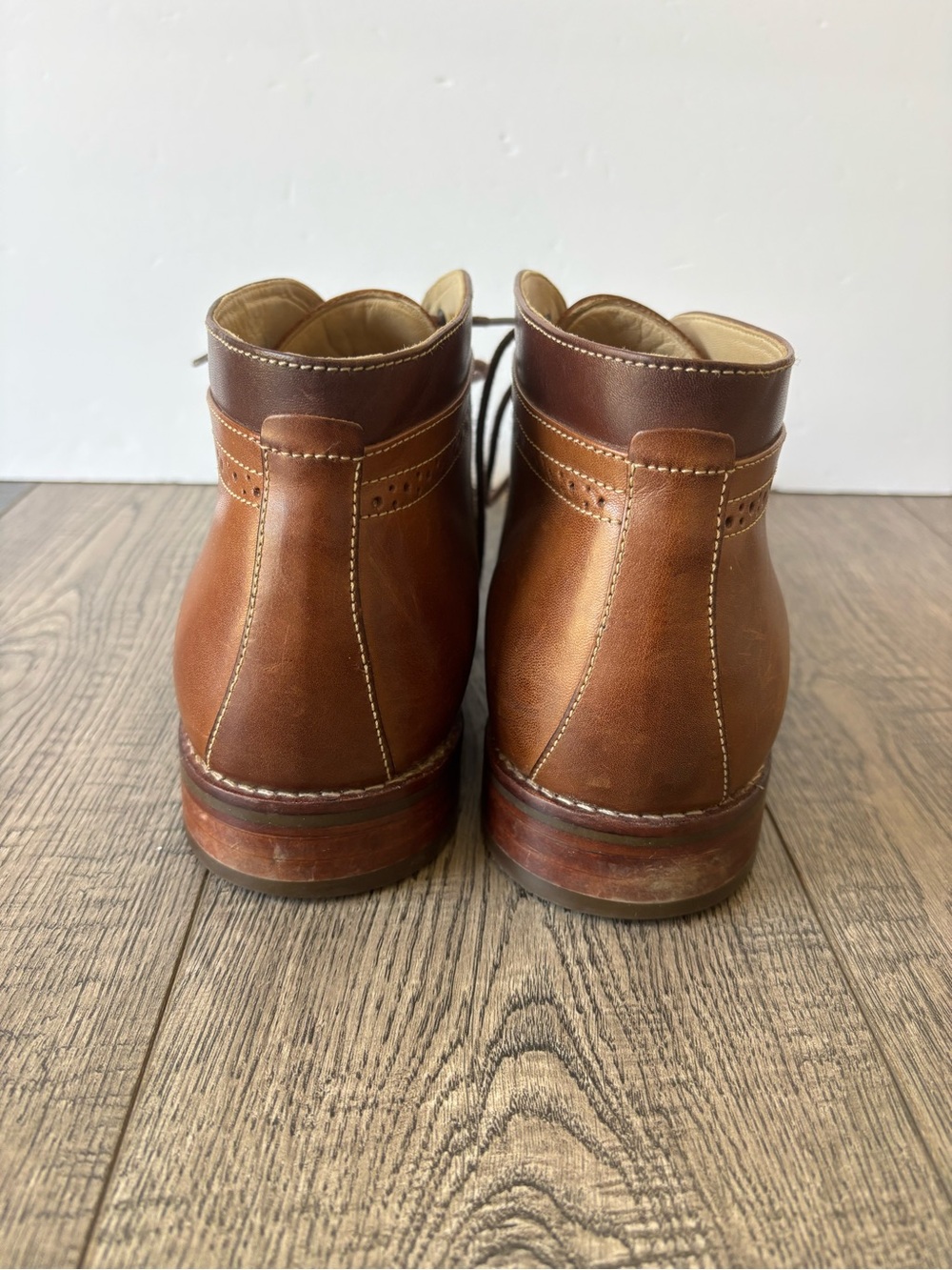 Johnston & Murphy Tan Leather Cap-Toe Chukka Boots - Picture 2 of 9